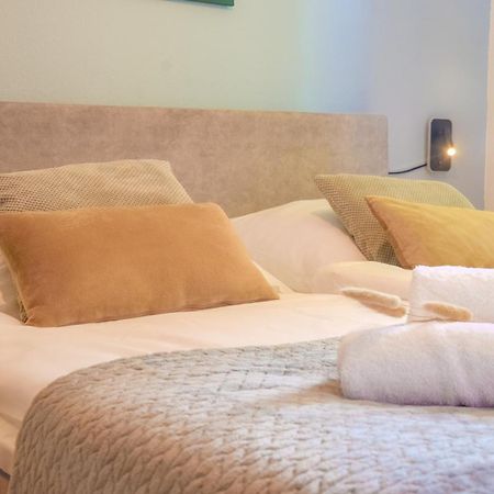 Milpau Buer 2 - Modernes Apartment Mit Queensize-Bett, Netflix, Nespresso, Waschmaschine & Smart Tv Gelsenkirchen Ngoại thất bức ảnh